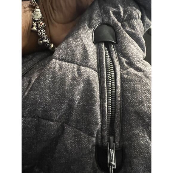 Faux Fur Vest by Green Tea - Picture 7 of 10